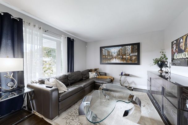 For Lease - 68 Christina Crescent, Toronto, Ontario - Photo 1