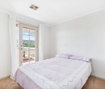 Spacious Family Home with Bushland Views - Photo 5