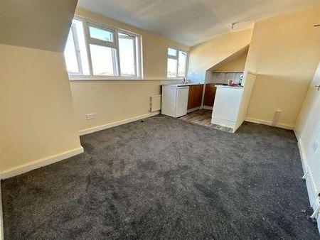 Castle Road, Scarborough, YO11 - Photo 5