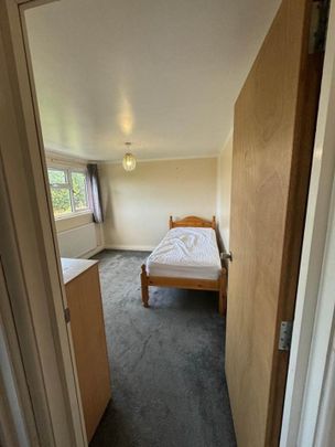 Room in a Shared House, Overstone Road, LU4 - Photo 1