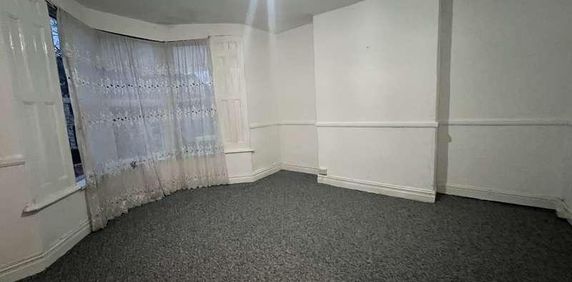 Stacey Road, Cardiff, CF24 - Photo 2