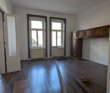 Top 11 - Günstige 2,5-Zimmer-Altbau Wohnung mit guter Raumaufteilun... - Photo 4