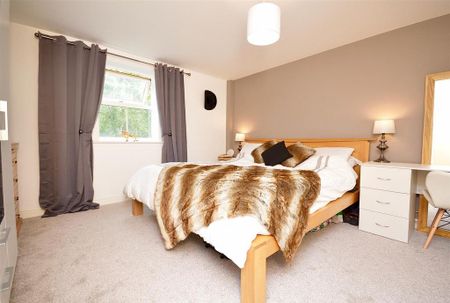 2 bedroom flat to rent - Photo 5