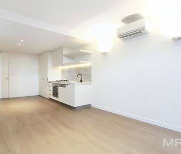620/33 Blackwood Street, North Melbourne - Photo 1