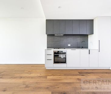 Contemporary Apartment Living in a Convenient North Melbourne Location - Photo 4