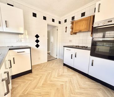 2 bedroom detached house to rent - Photo 5