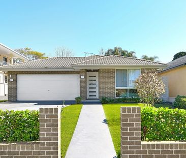 33 Carrington Avenue, Mortdale NSW 2223 - House For Rent | Domain - Photo 6