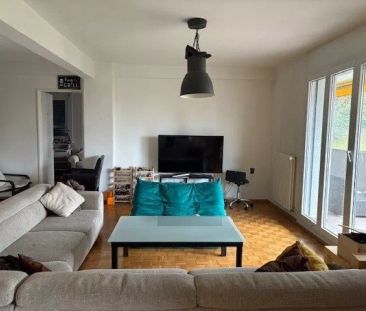 Bel appartement en duplex de 7,5 pièces, proche des commodités - Photo 2