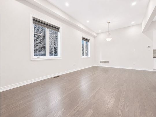 For Lease - 160 Alamo Heights Drive, Richmond Hill, Ontario - Photo 1
