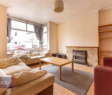 4 bedroom semi-detached house to rent - Photo 2