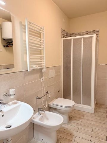 Piazza della Stazione, Florence, Tuscany 50123 - Photo 5