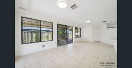 Freshly Renovated Home Offering Comfort and Convenience in Orelia - Photo 3