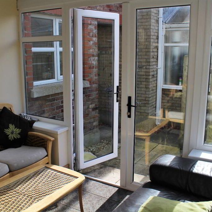 STUDENT LET 2026-27, 20 Millstone Park, Portstewart, BT55 7HL - Photo 1