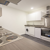 1 bedroom in a flat share to rent - Photo 3