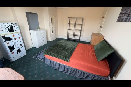 Room in a Shared Flat, Wrottesley Road, NW10 - Photo 4