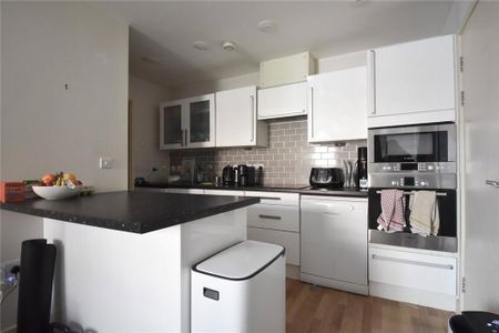 1 bedroom apartment to rent - Photo 4