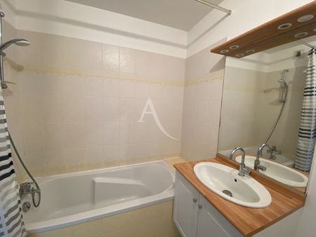 Location Appartement 3 pièces 67m² ANGERS 49000 - Photo 2