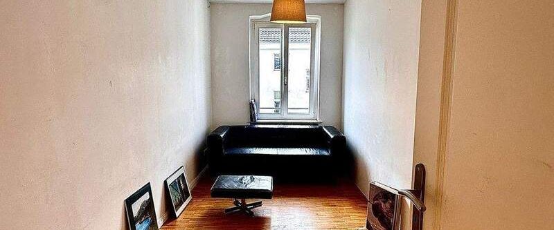 TOPLAGE BERLIN-MITTE NAHE ZIONSKIRCHPLATZ! 2 ZI.-ALTBAU, 4.OG, WANNE, DUSCHE, MÖBLIERT, SOFORT FREI! - Photo 1