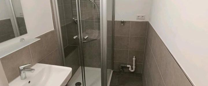 3-Zimmer-Wohnung mit Balkon+Einbauküche. BITTE HINWEISE BEACHTEN! - Photo 1