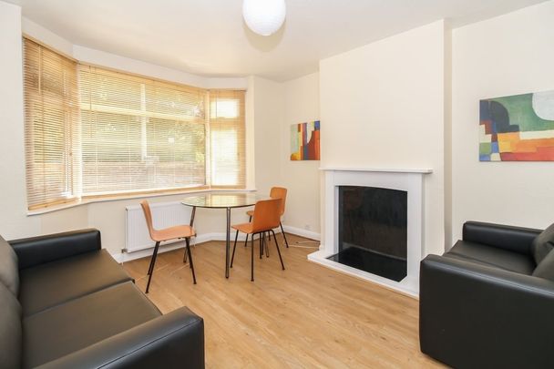 Quarry Road, Headington - Photo 1