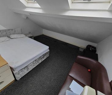 Studio Flat, Tyndale Street, LE3 - Photo 2