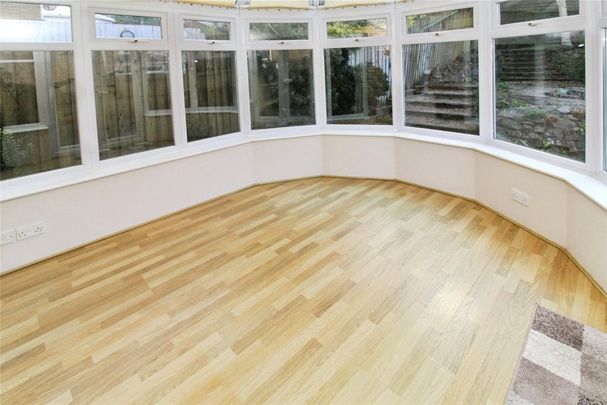 2 bedroom end of terrace house to rent - Photo 1