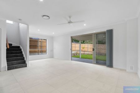 8 Lena Street, Browns Plains QLD 4118 - House For Rent | Domain - Photo 4