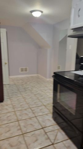 For Lease - 979 Rambleberry Avenue Unit# Lower, Pickering, Ontario - Photo 4