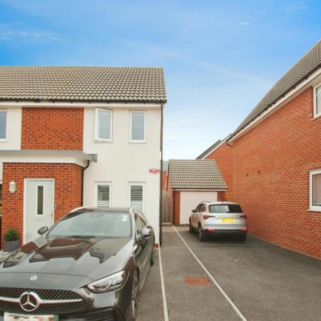 If you are looking for a modern two bedroom house to rent in the Fishponds area with a garden and allocated parking, then this could be the property for you. Please contact us for more details… - Photo 4