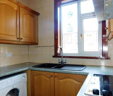 2 bedroom end of terrace house to rent - Photo 6