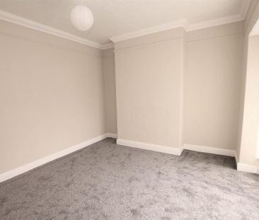 2 bedroom detached house to rent - Photo 4