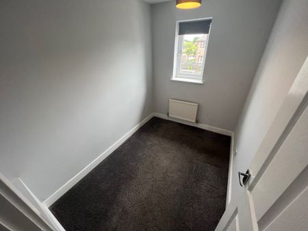 Orchid Close, Cardiff, St. Mellons - Photo 4