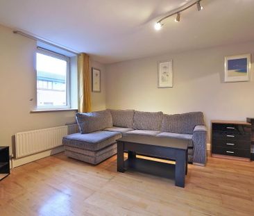 E3.3 Apartment Whitehall Square, 181 Sandy Row, Belfast, BT12 5EG - Photo 1