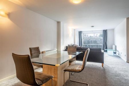 2 bedroom apartment to rent - Photo 2