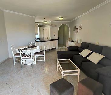 Se alquila en Costa del Silencio apartamento de 2 dormitorios - Photo 2