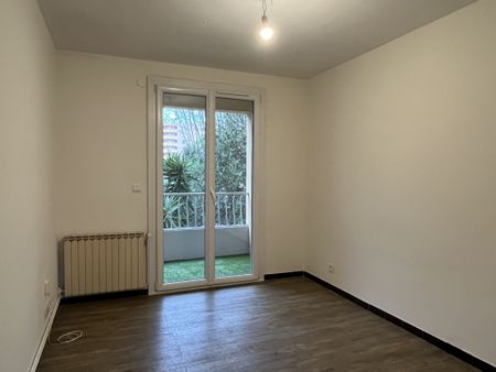 Location Appartement 3 pièces 68m² FREJUS 83600 - Photo 4