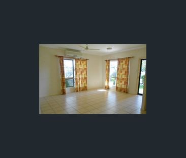 Modern 2-Bedroom Unit Close to CBD - Photo 3