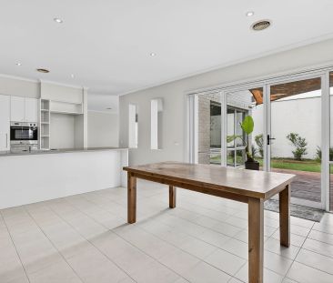 Family Proportions in Prized Golf Course Precinct - Photo 6