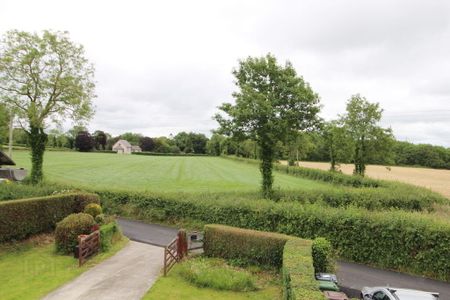 7 Horse Park, Lisburn, BT28 2QU - Photo 3