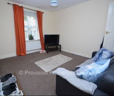 2 Bedroom House Near Leeds Uni - Photo 5