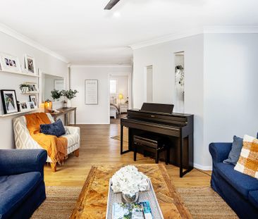 10 Parklake Drive, Mudgeeraba QLD 4213 - House For Rent | Domain - Photo 1