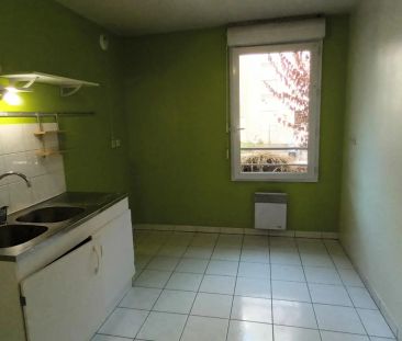 T2 VILLEURBANNE - Photo 2