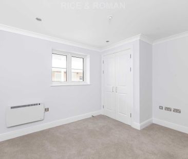 2 Bedroom Duplex, Lynwood Village – Ascot - Photo 5