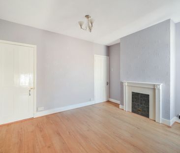 3 bedroom mid terraced house to rent, - Photo 1