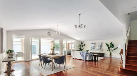 327 WATTLETREE Road MALVERN EAST - Photo 2