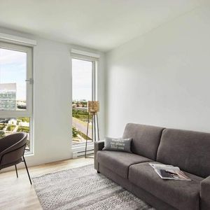 3 CH - 2 SDB - Montréal - $4,327 /mo - Photo 2