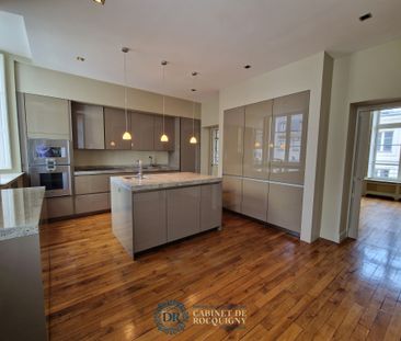 Location Appartement 6 pièces 223m² ORLEANS 45000 - Photo 6