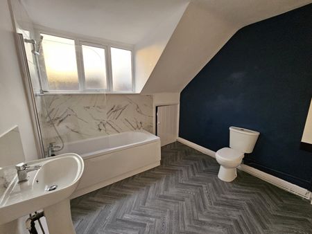 1 Bed Flat, Rowson Street, CH45 - Photo 4