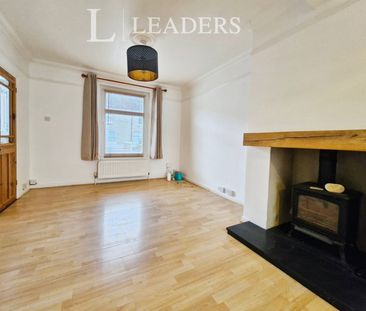 2 bedroom house to rent Windsor Road, Gosport, PO12 - Photo 4