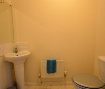 5 bedroom townhouse to rent - Photo 2